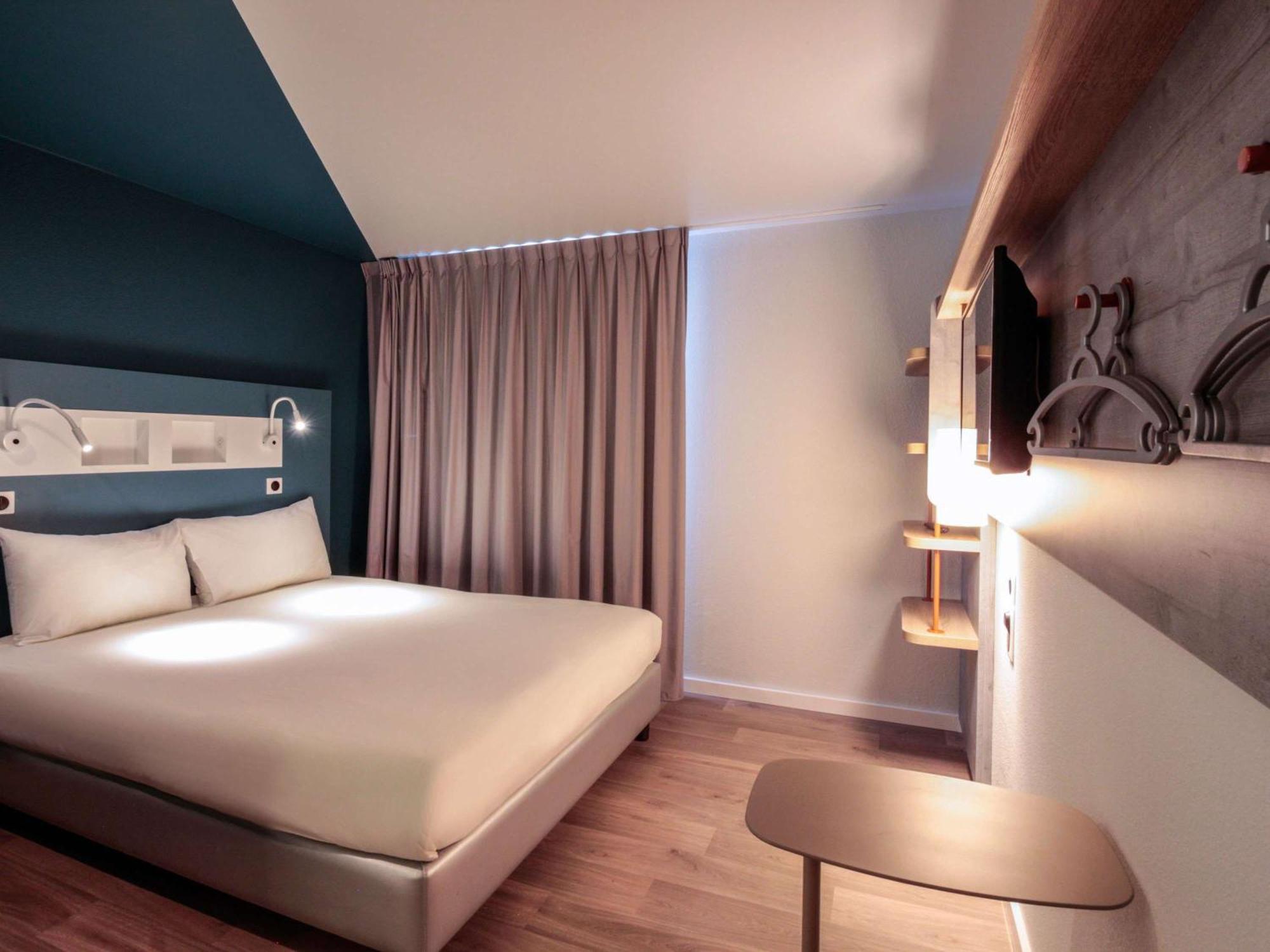 Ibis Budget Cognac Châteaubernard Esterno foto